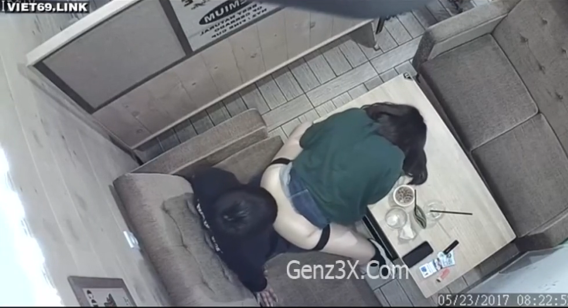 Video sex xưa cặp đôi sinh viên chịch nhau trong quán trà sữa